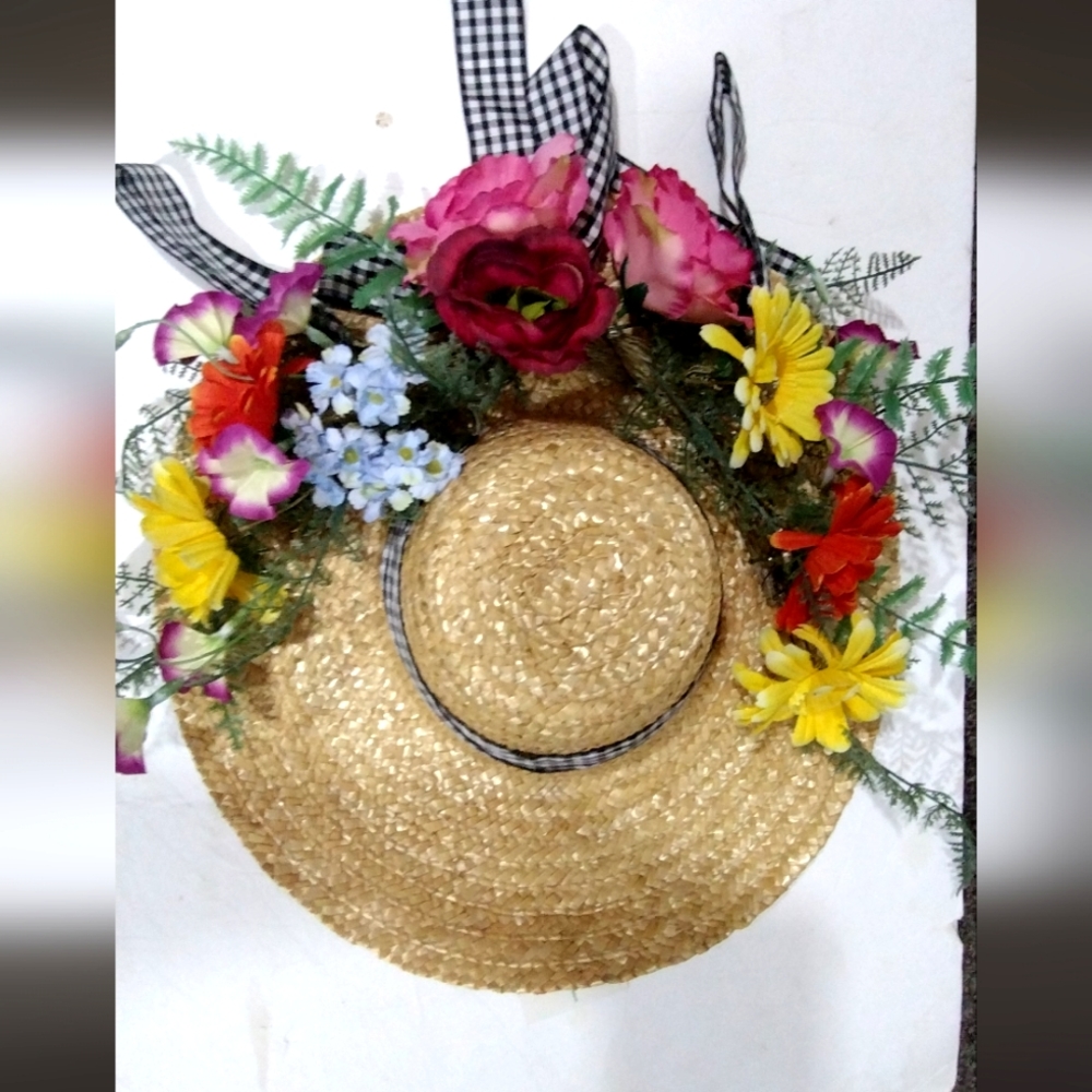 Kind Of Beautiful,Mother Earth  Flower-Straw Sun Hat With Flowers, New Tag